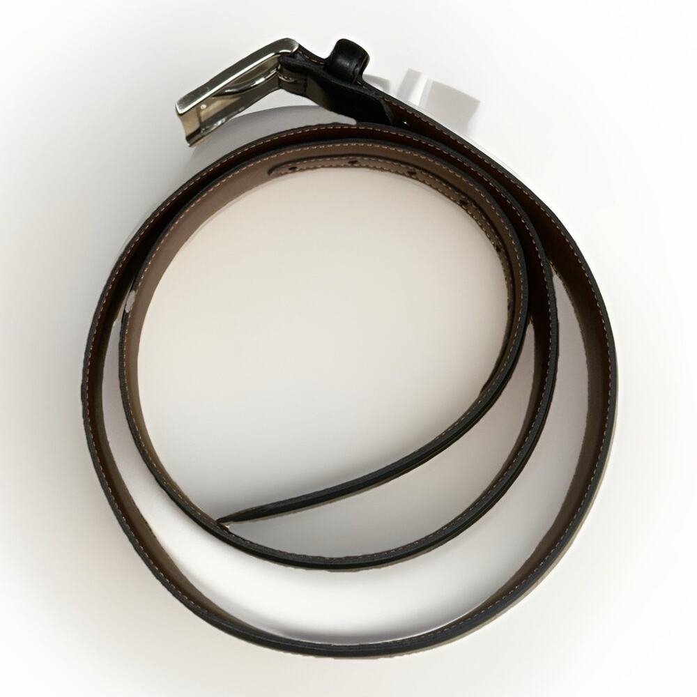 Tommy Hilfiger Leather Reversible Belt 42/44 Black Brown Dress Business 57"
